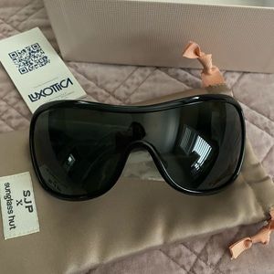 SJP Sunglasses Hut / Sex in the City